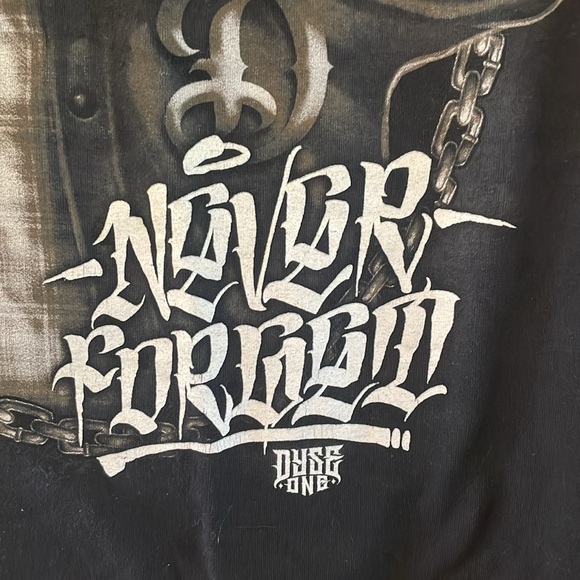 Dyse One Never Forget Graphic Tee - Picture 3 of 4